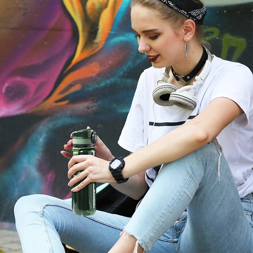 Korean-Style Leak-Proof Plastic Cup for Male and Female Students Portable Shatter Proof Sports Cup Creative Sports Big Sports Bottle