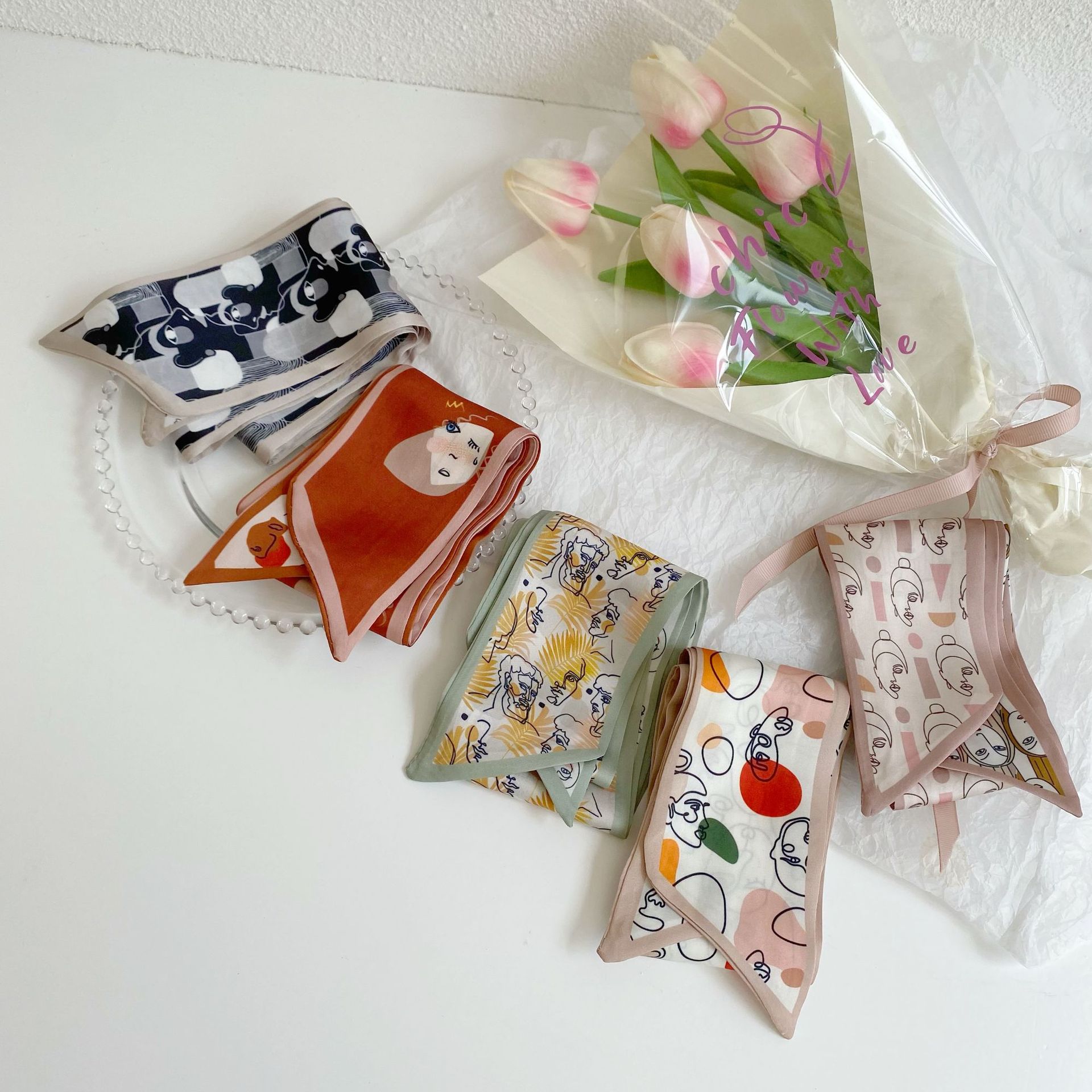 2021ins Spring New All-Match Silk Scarf Girl's Heart Tie-up Hair Tie Hair Ribbon Arm Bag Multi-Functional Hair Band 2021ins Spring New All-Match Silk Scarf Girl's Heart Tie-up Hair Tie Hair Ribbon Arm Bag Multi-Functional Hair Band