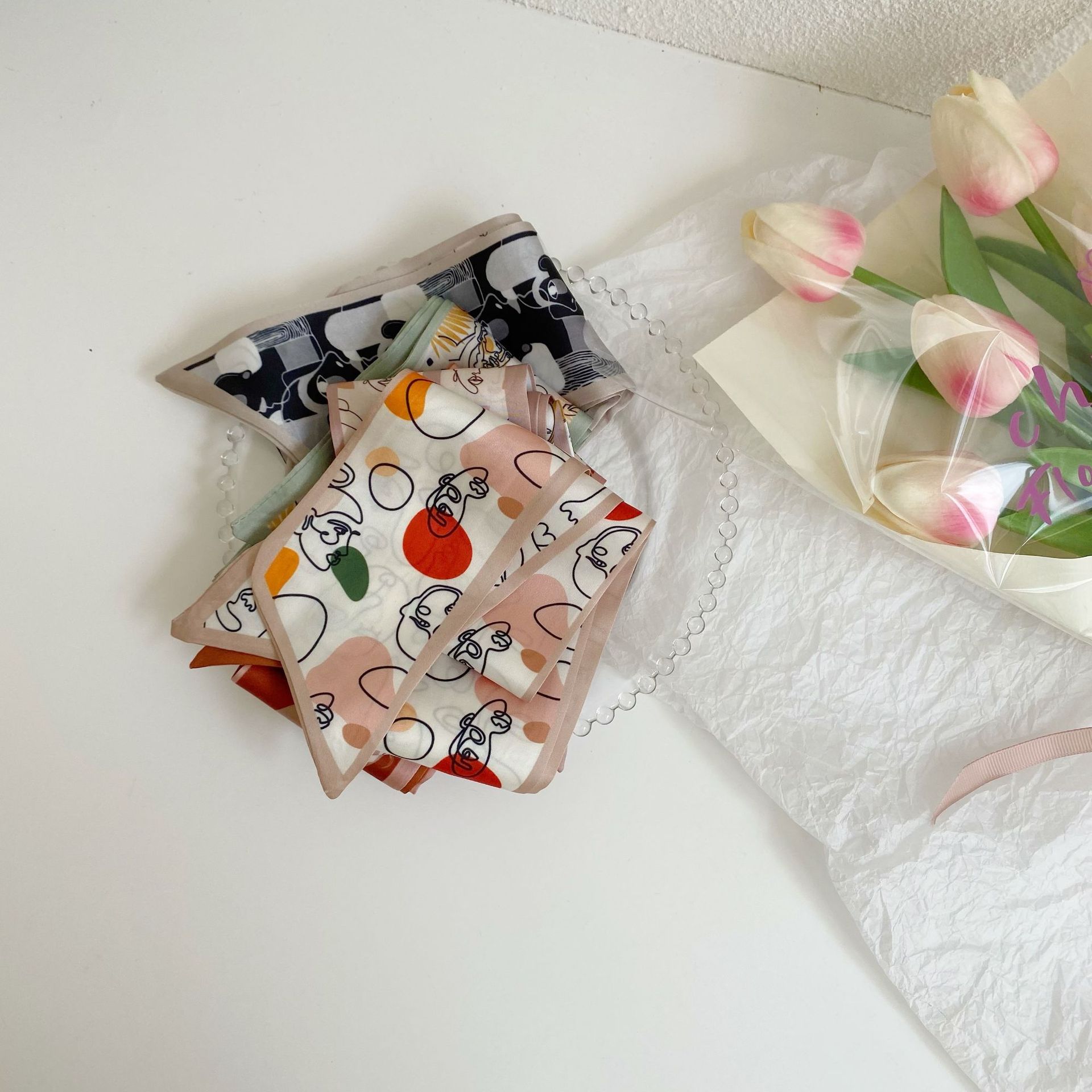 2021ins Spring New All-Match Silk Scarf Girl's Heart Tie-up Hair Tie Hair Ribbon Arm Bag Multi-Functional Hair Band 2021ins Spring New All-Match Silk Scarf Girl's Heart Tie-up Hair Tie Hair Ribbon Arm Bag Multi-Functional Hair Band
