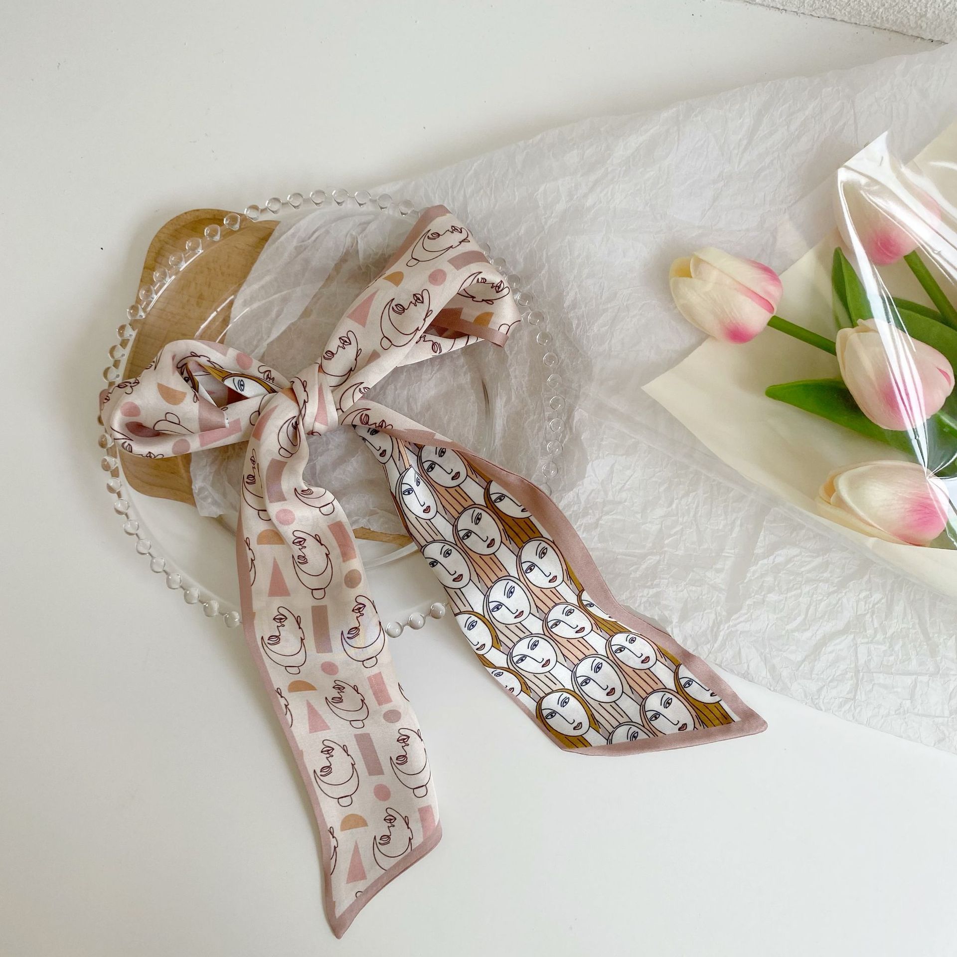2021ins Spring New All-Match Silk Scarf Girl's Heart Tie-up Hair Tie Hair Ribbon Arm Bag Multi-Functional Hair Band 2021ins Spring New All-Match Silk Scarf Girl's Heart Tie-up Hair Tie Hair Ribbon Arm Bag Multi-Functional Hair Band