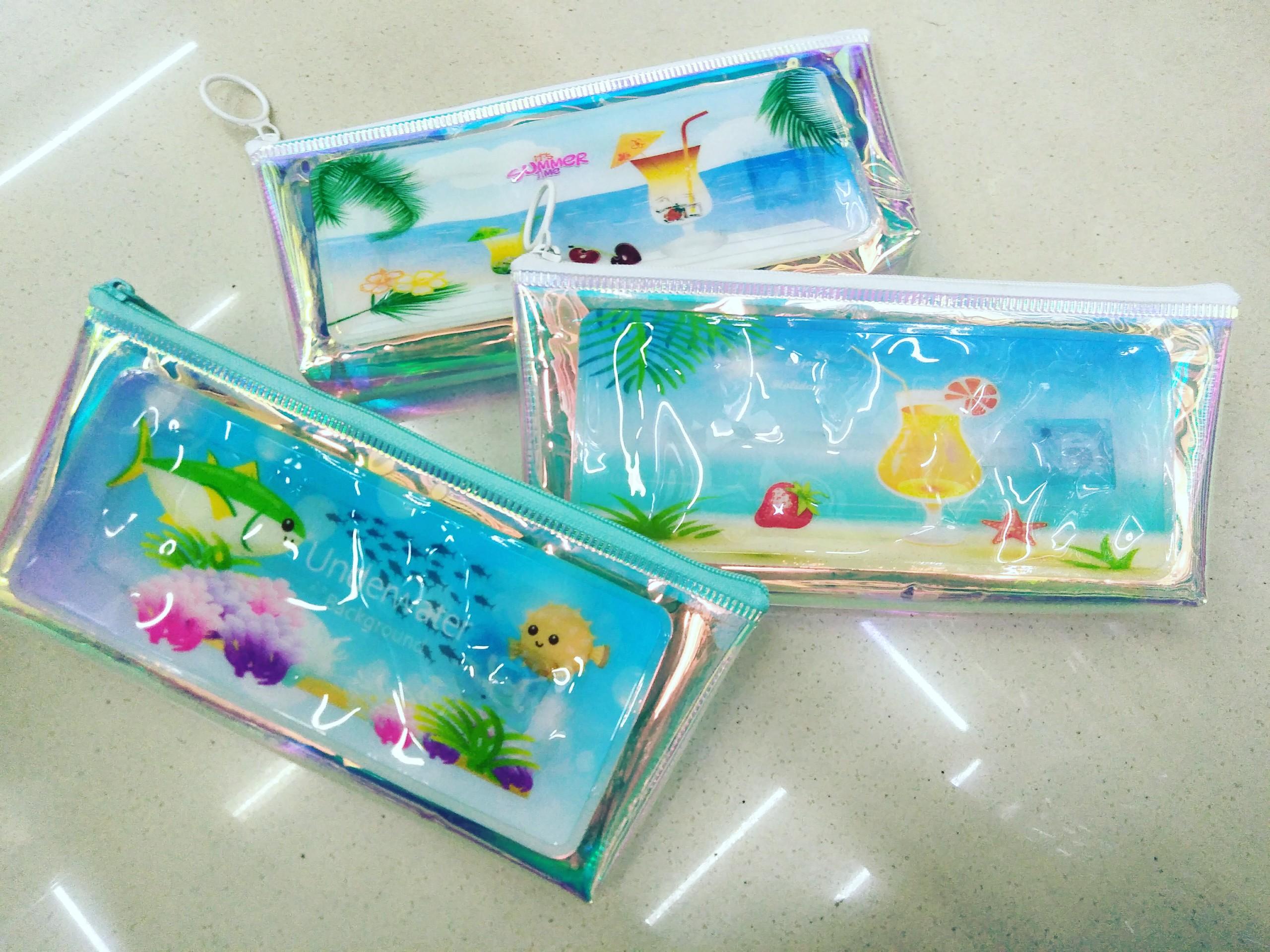 New Creative Laser with Light Pencil Case Cute Refreshing Luminous Flashing Light Pencil Box Primary School Stationery Box
