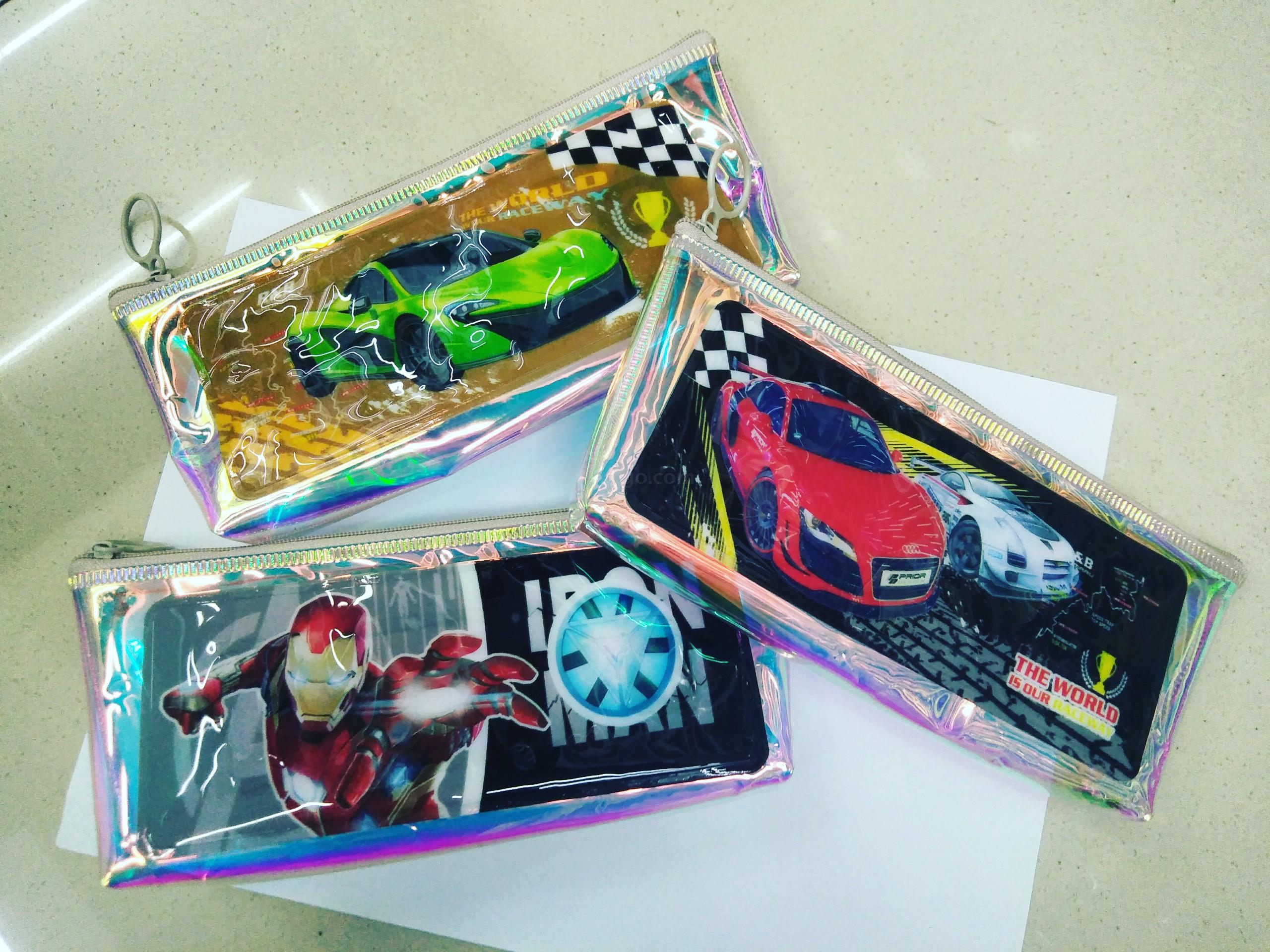 New Creative Laser with Light Pencil Case Cute Refreshing Luminous Flashing Light Pencil Box Primary School Stationery Box