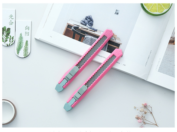 Portable Compact Art Knife Metal Utility Knife Office Stationery Handmade Paper Cutter Candy Color Wallpaper Knife Stall Portable Compact Art Knife Metal Utility Knife Office Stationery Handmade Paper Cutter Candy Color Wallpaper Knife Stall