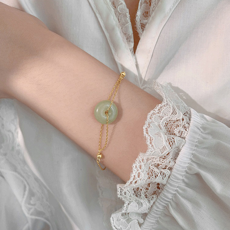 Xinjiang Hetian Jade Safety Buckle Bracelet Simple Ins Design Sense Niche Temperament Vintage Court Style Bracelet Internet Celebrity Xinjiang Hetian Jade Safety Buckle Bracelet Simple Ins Design Sense Niche Temperament Vintage Court Style Bracelet Internet Celebrity