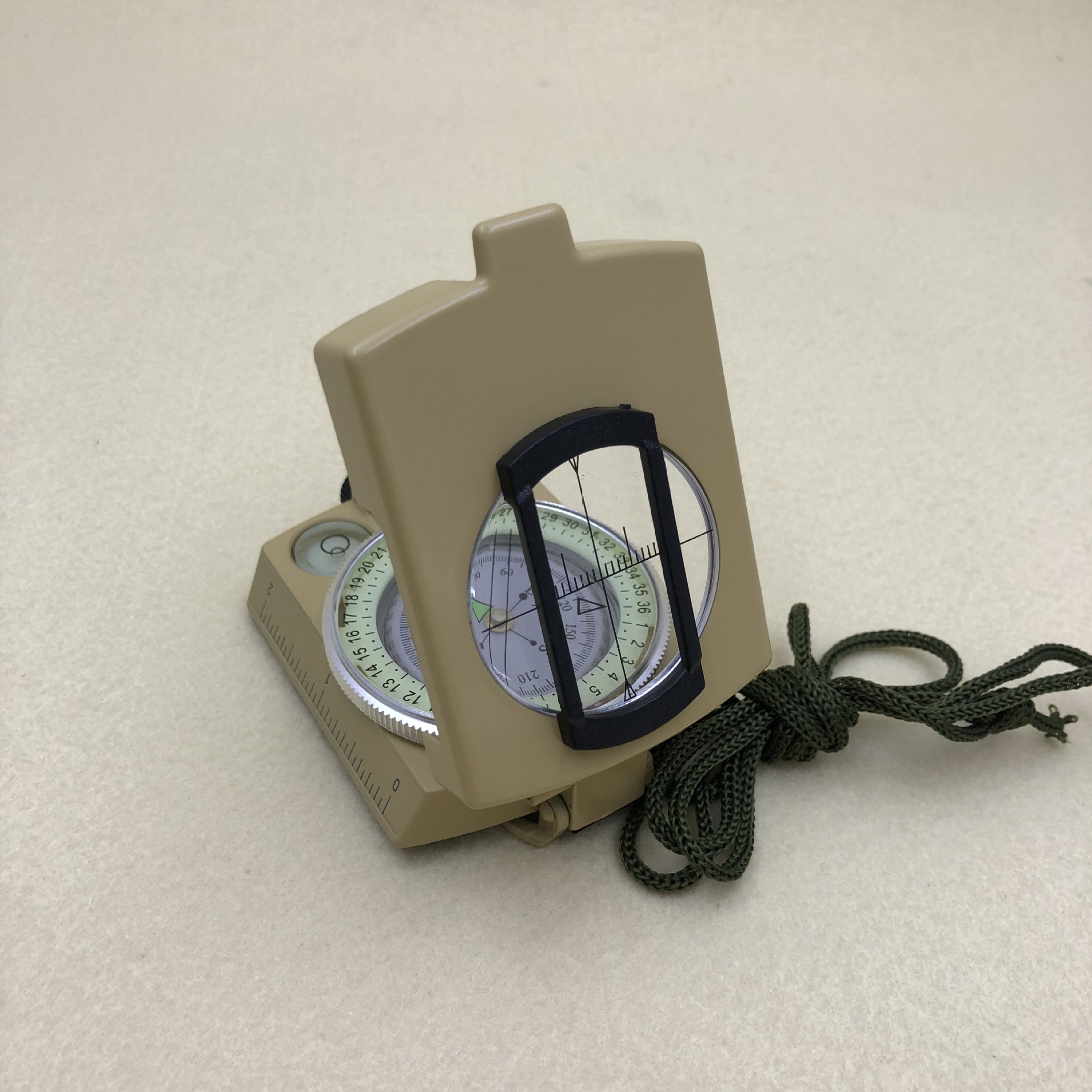 Multifunctional Gift Compass High Quality Metal High Progress Compass Fashion Outdoor Camping Supplies Hot Sale Multifunctional Gift Compass High Quality Metal High Progress Compass Fashion Outdoor Camping Supplies Hot Sale