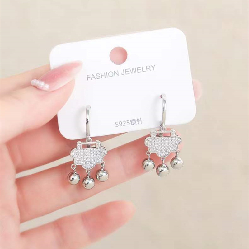 Safety Lock Earring Ear Clip Female Affordable Luxury Fashion Unique Bell Eardrops TikTok Same Style Temperament Small Golden Balls Ear Buckle