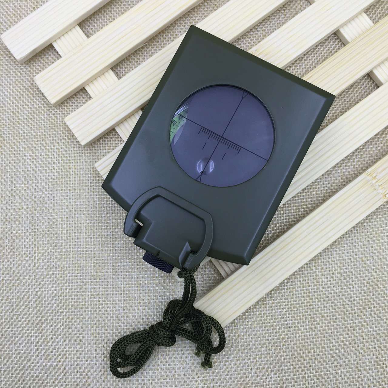 New Gift Army Green Compass K4074 Outdoor Sports Adventure Mountain Camping Compass Factory Wholesale