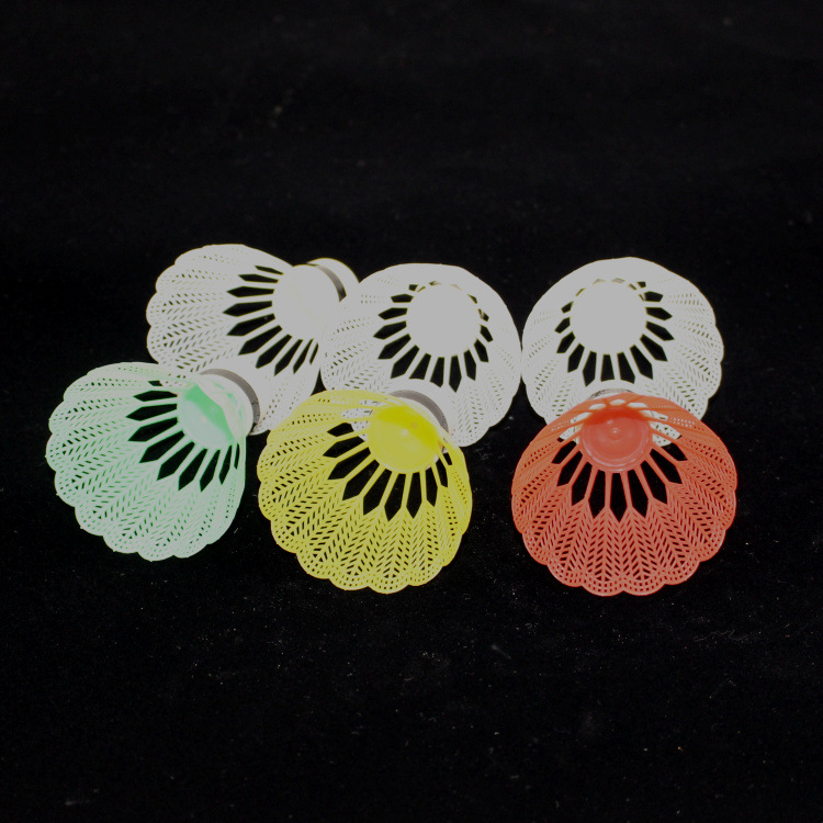 Direct selling from 12 PVC transparent tubeware plastic foam head badminton factory
