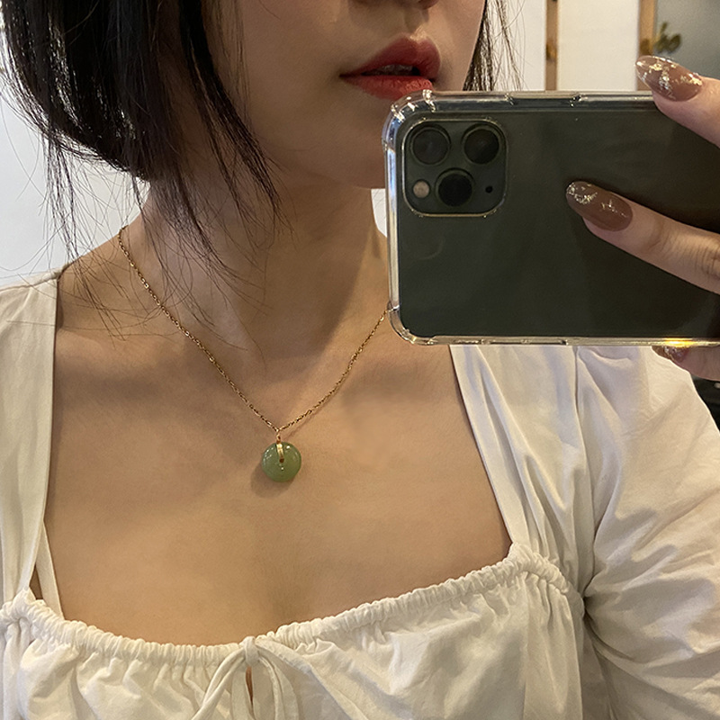 New Korean Style Ins Cold Style Hetian Jade Safety Buckle Necklace Fashionable Temperamental All-Match Clavicle Chain Necklace Accessories New Korean Style Ins Cold Style Hetian Jade Safety Buckle Necklace Fashionable Temperamental All-Match Clavicle Chain Necklace Accessories
