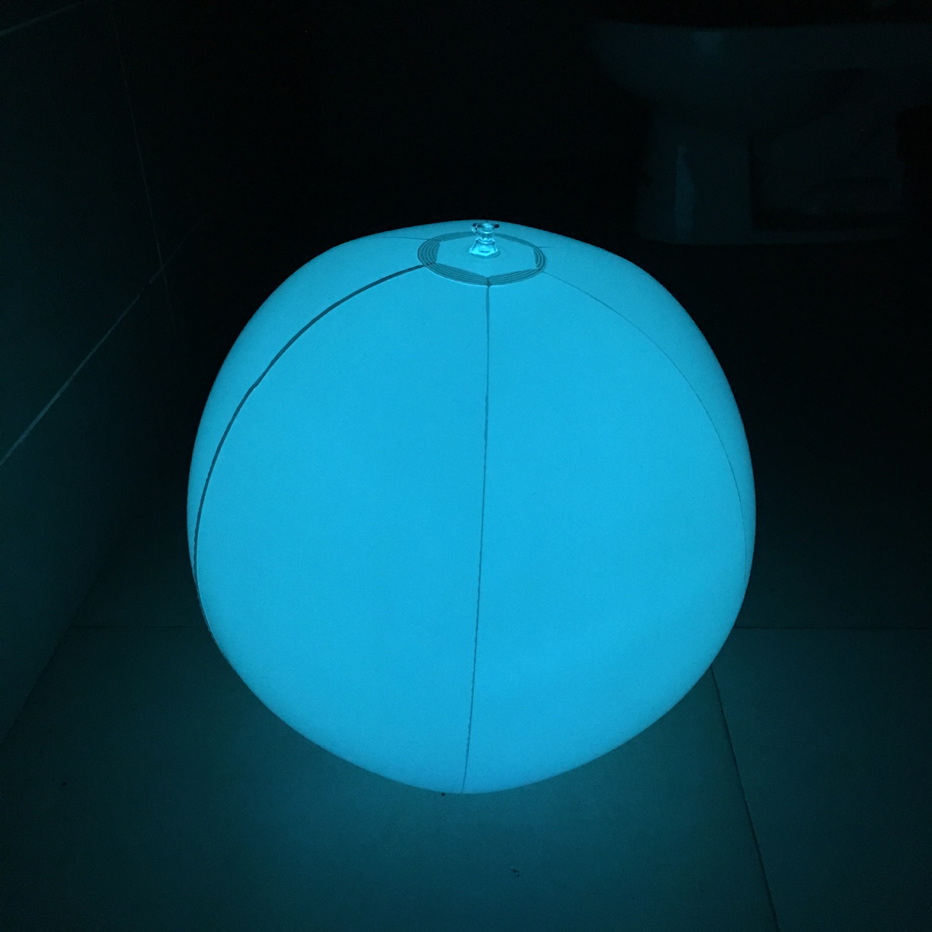 Amazon Luminous Balloon LED Flash Beach Ball Children's Water PVC Inflatable Remote Control Bounce Ball