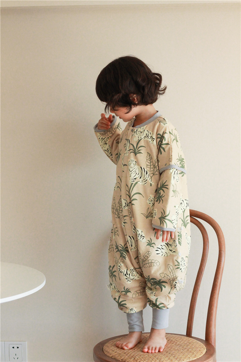 21 Winter Constant Temperature Sleeping Bag Baby Anti-Kick Quilt Children Split Leg Sleeping Bag Baby Pajamas Loose Adjustable Length 21 Winter Constant Temperature Sleeping Bag Baby Anti-Kick Quilt Children Split Leg Sleeping Bag Baby Pajamas Loose Adjustable Length