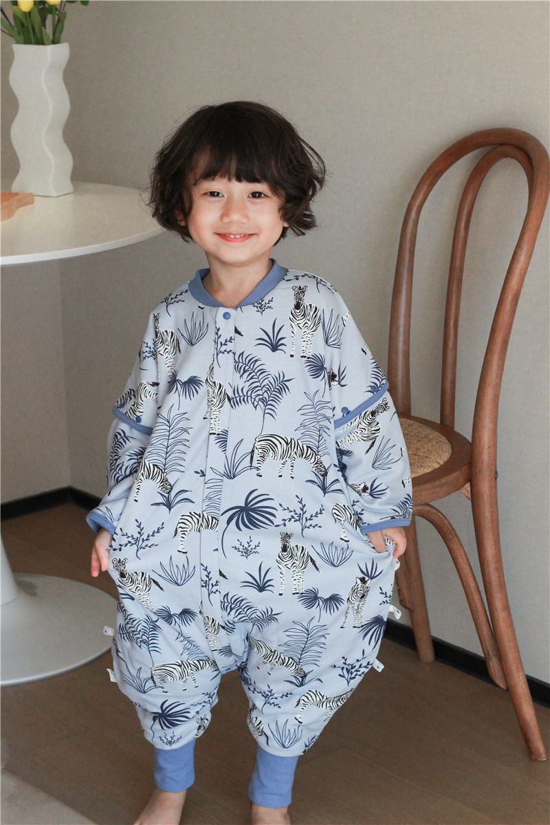 21 Winter Constant Temperature Sleeping Bag Baby Anti-Kick Quilt Children Split Leg Sleeping Bag Baby Pajamas Loose Adjustable Length 21 Winter Constant Temperature Sleeping Bag Baby Anti-Kick Quilt Children Split Leg Sleeping Bag Baby Pajamas Loose Adjustable Length