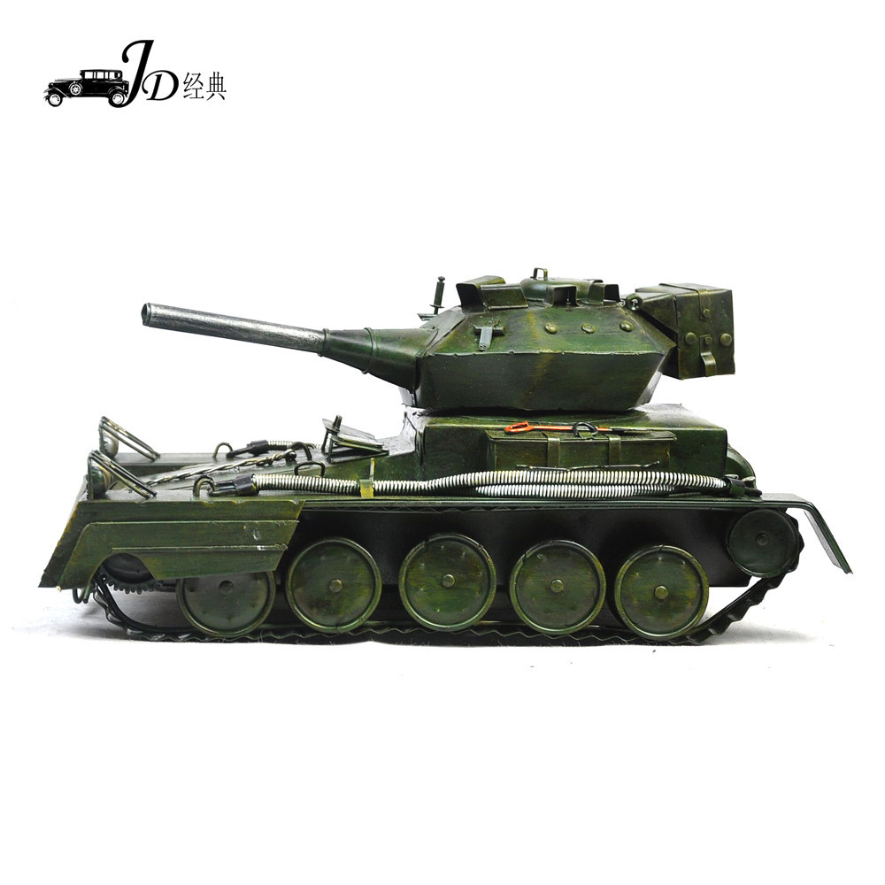 Vintage iron art car model world war ii tank photography props home birthday gift cafe bar decoration.