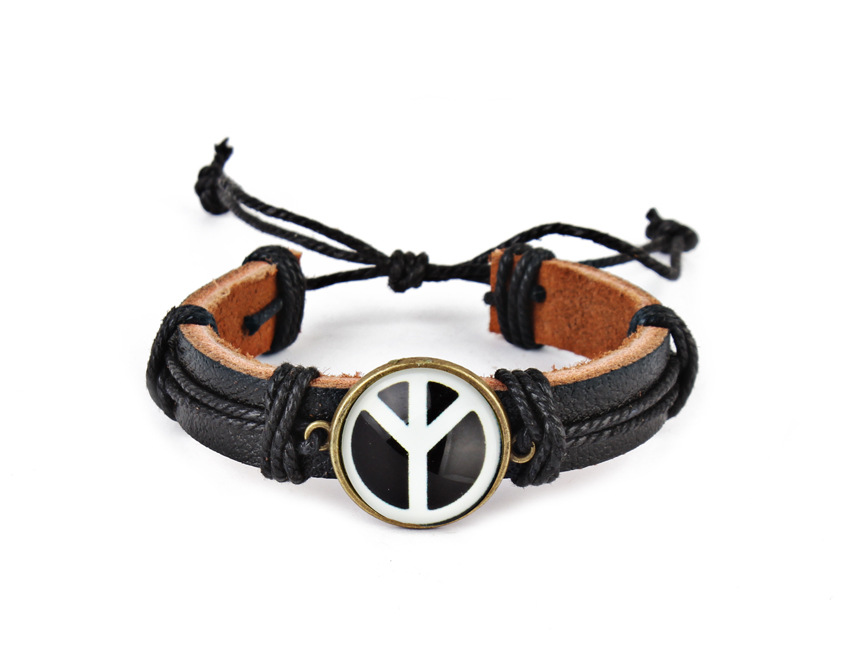 The latest European and American peace anti-war logo leather bracelet hand-woven personalized bracelet diy jewelry. The latest European and American peace anti-war logo leather bracelet hand-woven personalized bracelet diy jewelry.