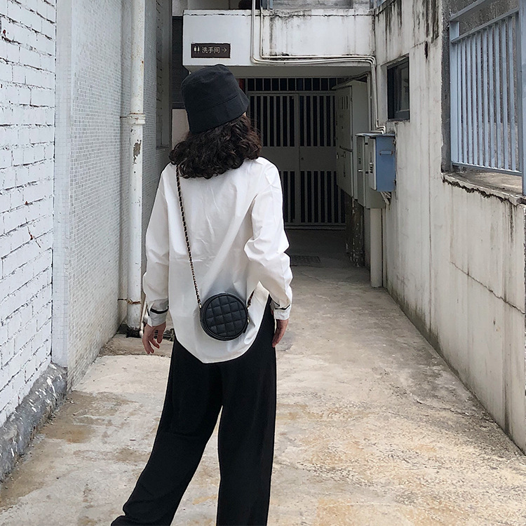 Autumn OL wind shirt black and white simple blouse female black and white Mosaic loose version off rotator cuff shirt female