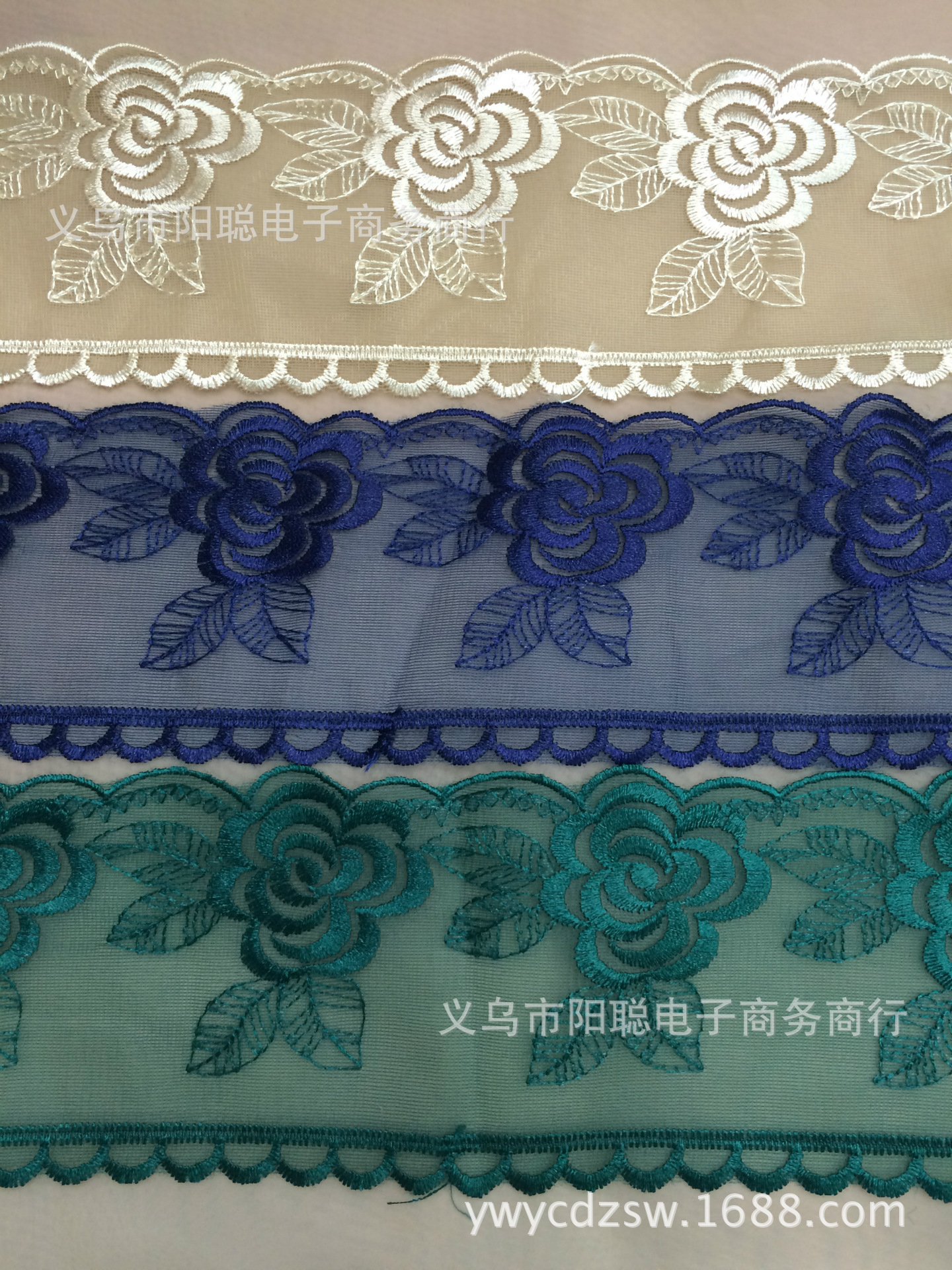 Manufacturers selling cloth embroidery lace cuff rose 9.5 cm off the shelf edge Manufacturers selling cloth embroidery lace cuff rose 9.5 cm off the shelf edge
