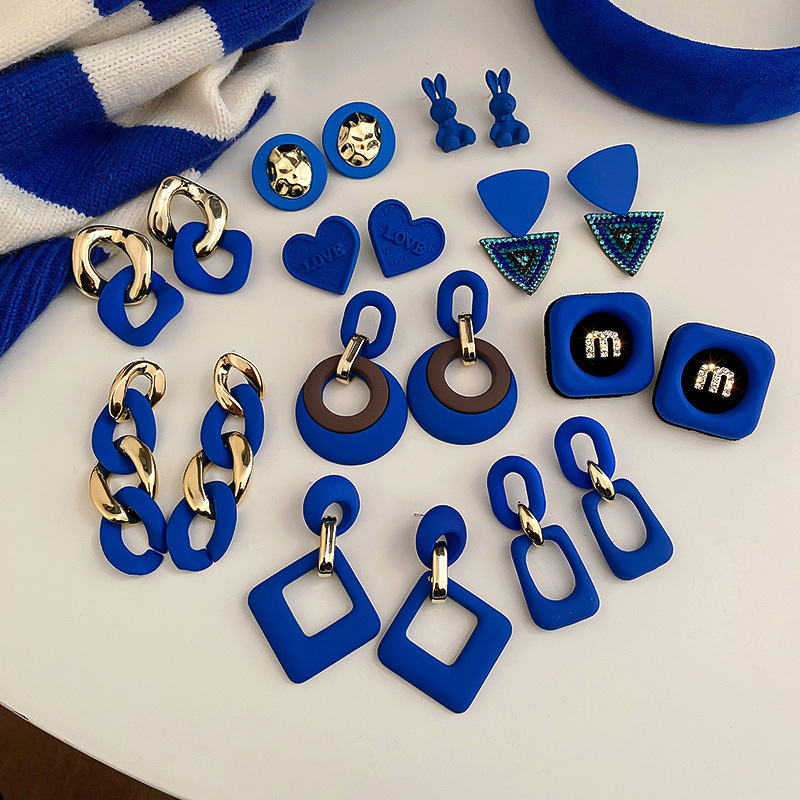 Klein Blue 925 Silver Needle Geometric Circle Chain Earrings Personalized and Temperamental Stud Earrings Ins High Sense Korean Earrings Klein Blue 925 Silver Needle Geometric Circle Chain Earrings Personalized and Temperamental Stud Earrings Ins High Sense Korean Earrings