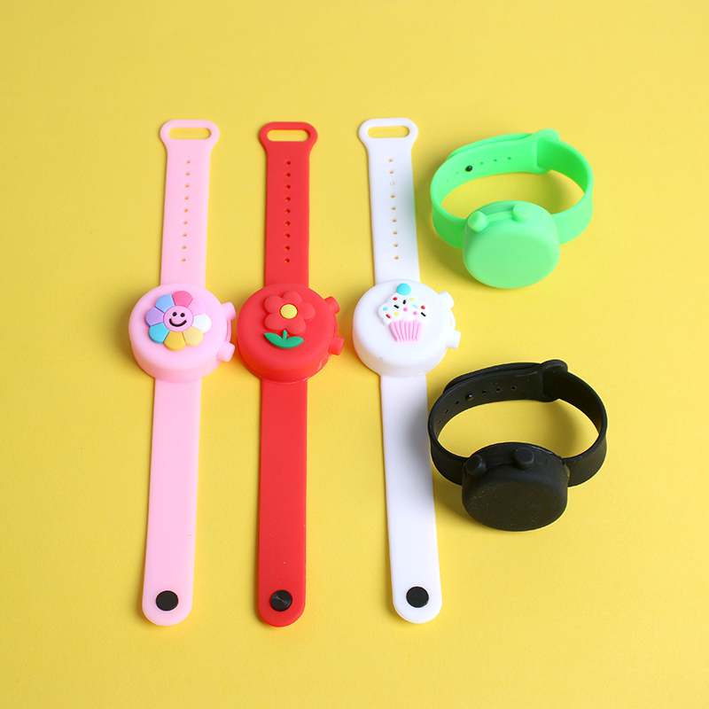 Cartoon Hot Selling Portable Water-Free Hand Sanitizer Bracelet Silicone Disinfectant Watch Wrist Strap Hand Lotion Distributor Cartoon Hot Selling Portable Water-Free Hand Sanitizer Bracelet Silicone Disinfectant Watch Wrist Strap Hand Lotion Distributor