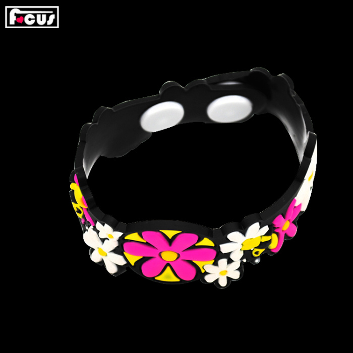 PVC soft rubber bracelet 3D glue environmental beautiful flower type children wrist strap advertising gift PVC soft rubber bracelet 3D glue environmental beautiful flower type children wrist strap advertising gift