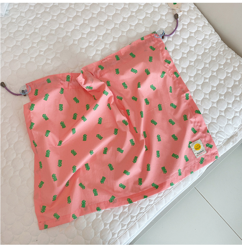 Same Style Vehicle Window Curtain Sun Shade Cartoon Children's Shading Insulated Magnetic Sucker Drawstring Version Same Style Vehicle Window Curtain Sun Shade Cartoon Children's Shading Insulated Magnetic Sucker Drawstring Version