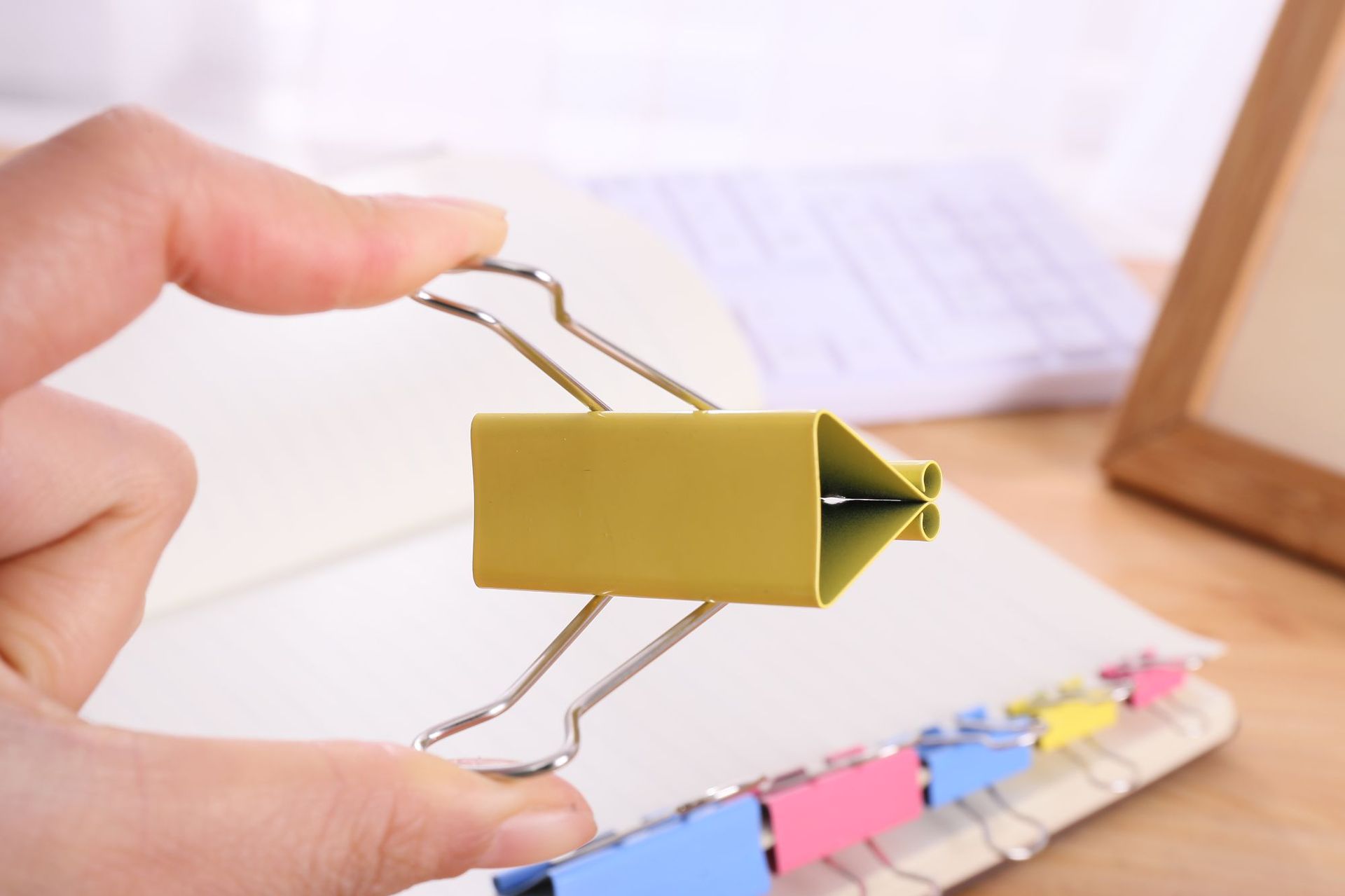 Office Supplies Long Tail Clip Color Document Folder Binder Clip Large and Small Metal Phoenix Tail Ticket Clips Stationery Wholesale Office Supplies Long Tail Clip Color Document Folder Binder Clip Large and Small Metal Phoenix Tail Ticket Clips Stationery Wholesale