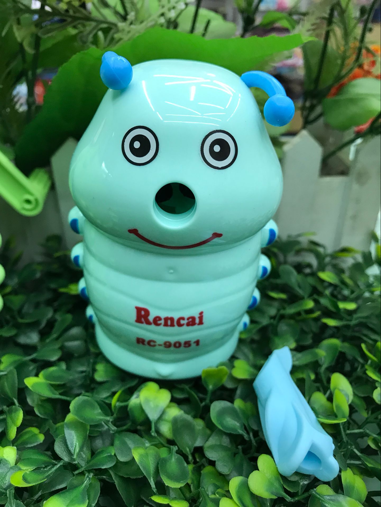 Creative caterpillar style hand pencil sharpener with pencil holder stationery wholesale Creative caterpillar style hand pencil sharpener with pencil holder stationery wholesale