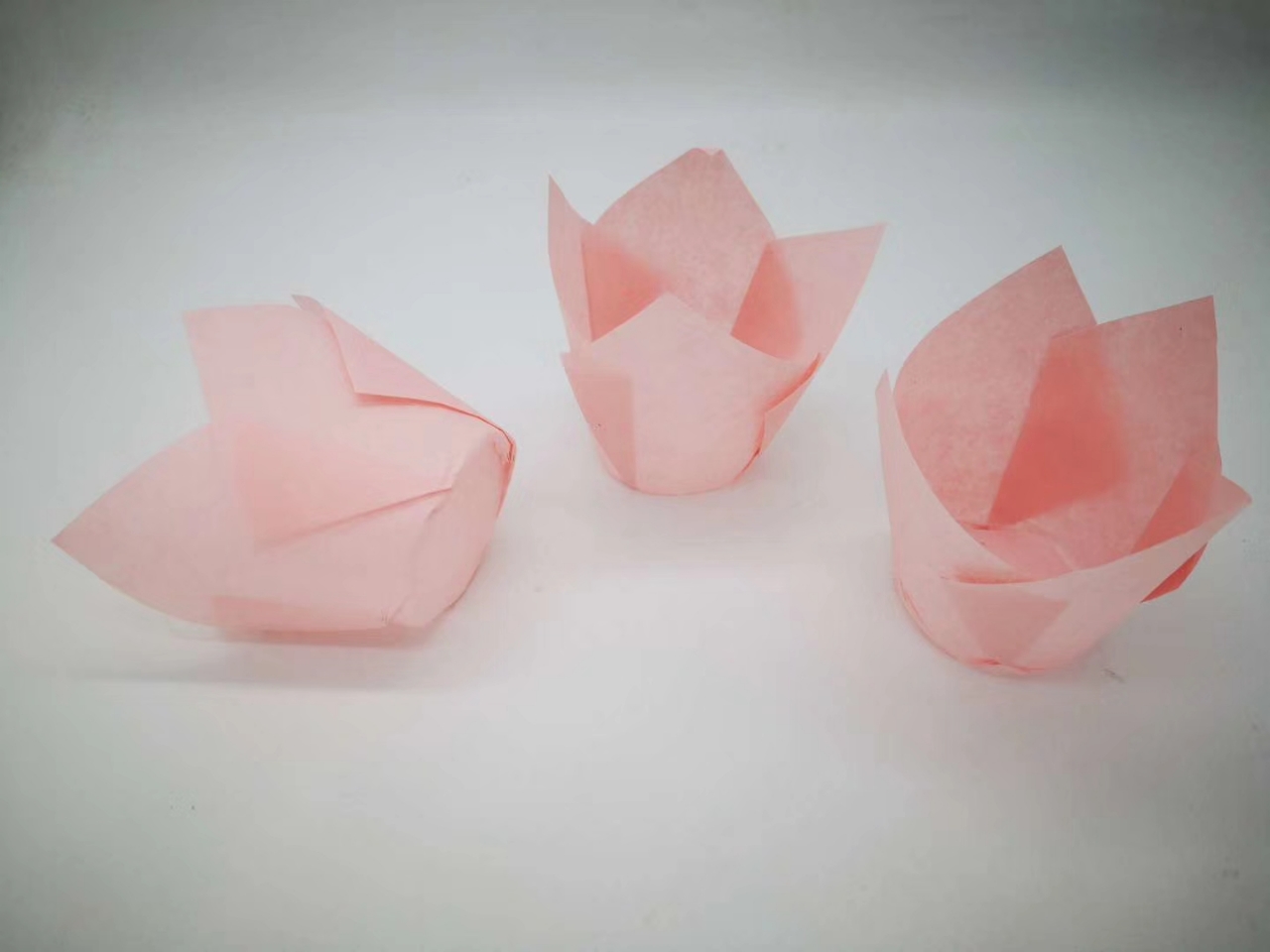 Disposable baking cake bread paper cup tulip shaped cup