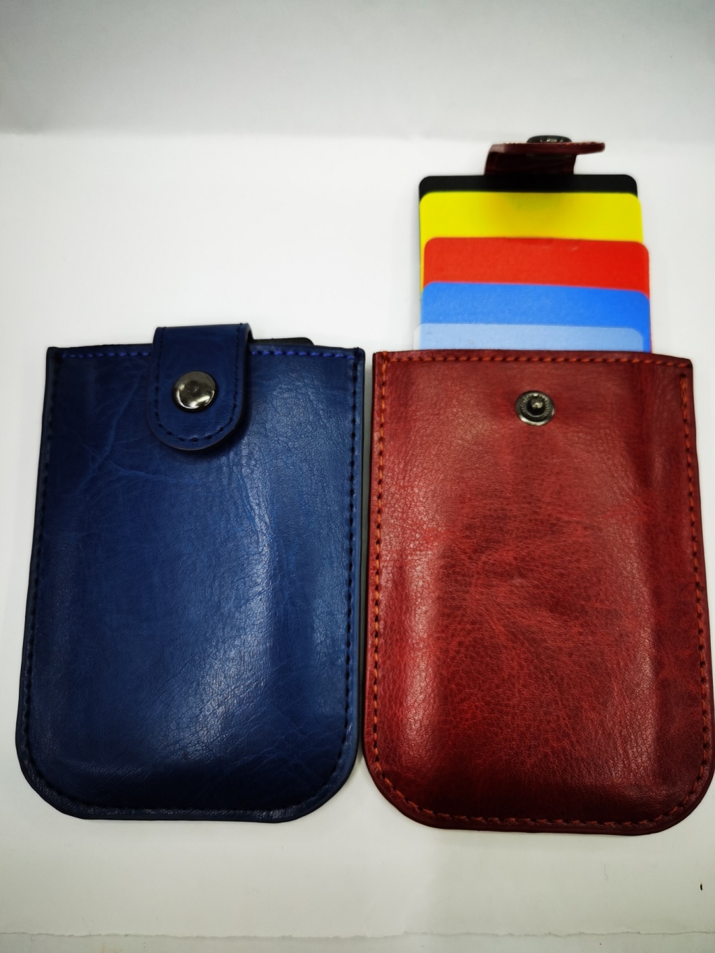 Step-Type Business Card Holder Push-Pull Business Card Case Buckle with Business Card Case Multi-Function Separated Light Wallet Step-Type Business Card Holder Push-Pull Business Card Case Buckle with Business Card Case Multi-Function Separated Light Wallet