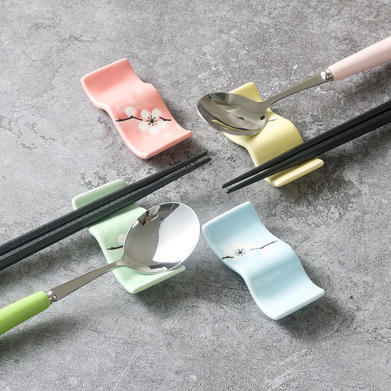 Ceramic Chopstick Rack Bone China Hand Color Glazed Porcelain Chopsticks Shelf Creative Soup Spoon Support Spoon Holder
