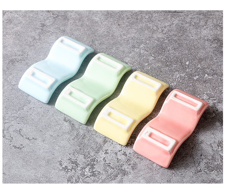 Ceramic Chopstick Rack Bone China Hand Color Glazed Porcelain Chopsticks Shelf Creative Soup Spoon Support Spoon Holder