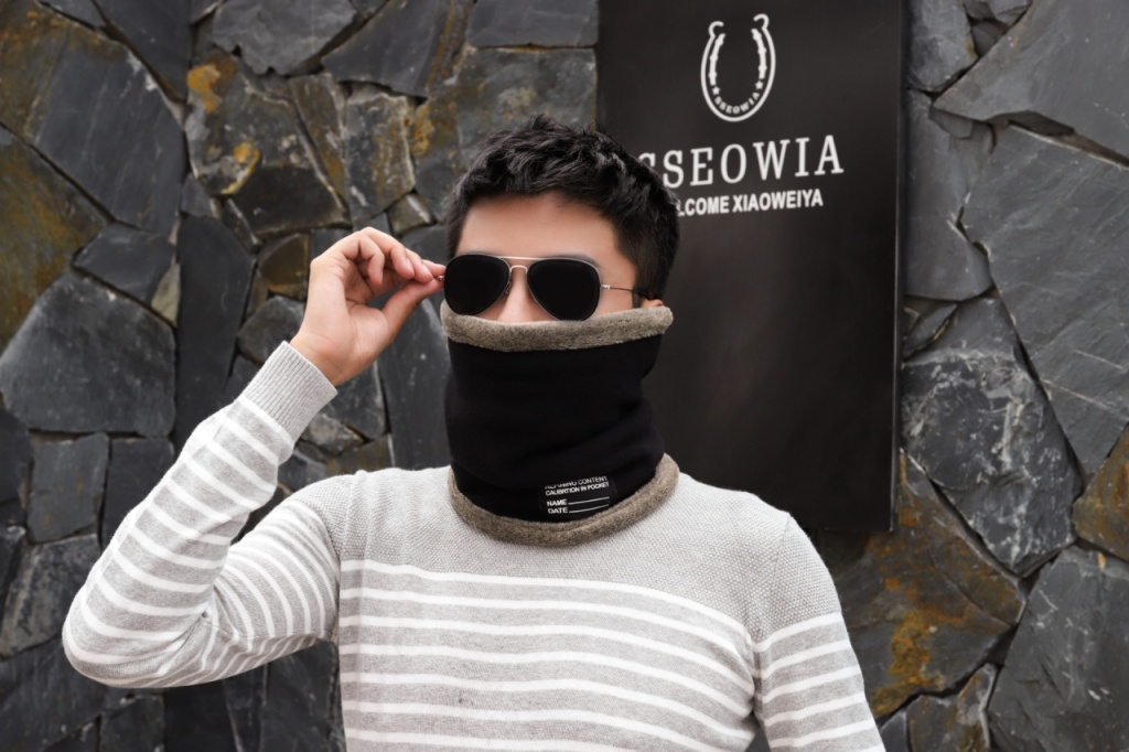 Outdoor Riding Autumn and Winter Windproof Warm Velvet Padded Thickened Male and Female Students Cervical Support Hat Mask Scarf