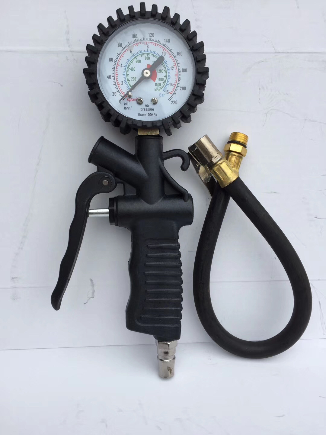 Tire Pressure Gauge Tire Pressure Gauge High Precision with Inflatable Digital Display Inflatable Gun Car Inflation Test Tire Pressure Indicator