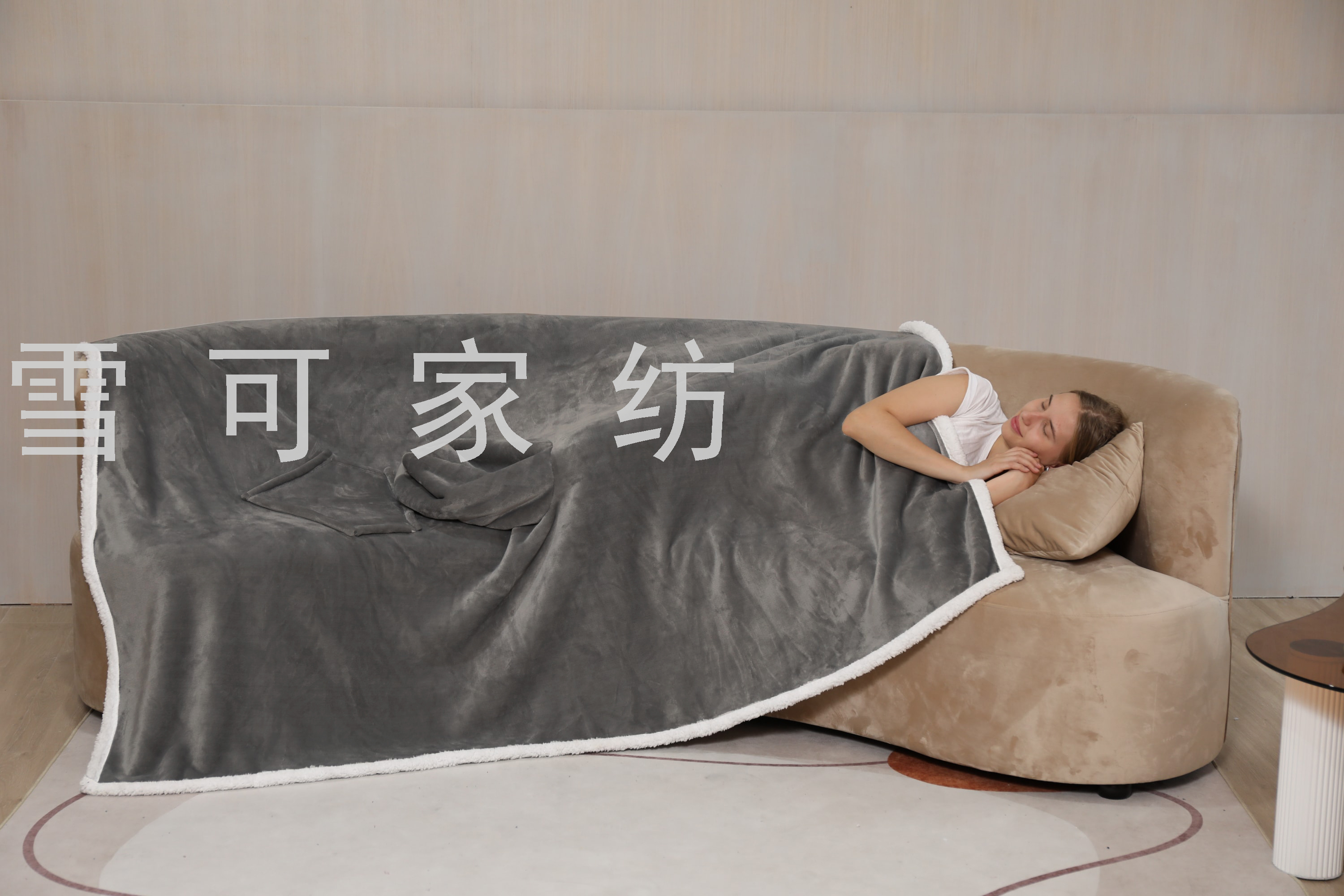 Cloak Blanket TV Blanket Sofa Nap Blanket Autumn and Winter Thickening Cover Blanket Outdoor Blanket Adult Parent-Child Wear Hat