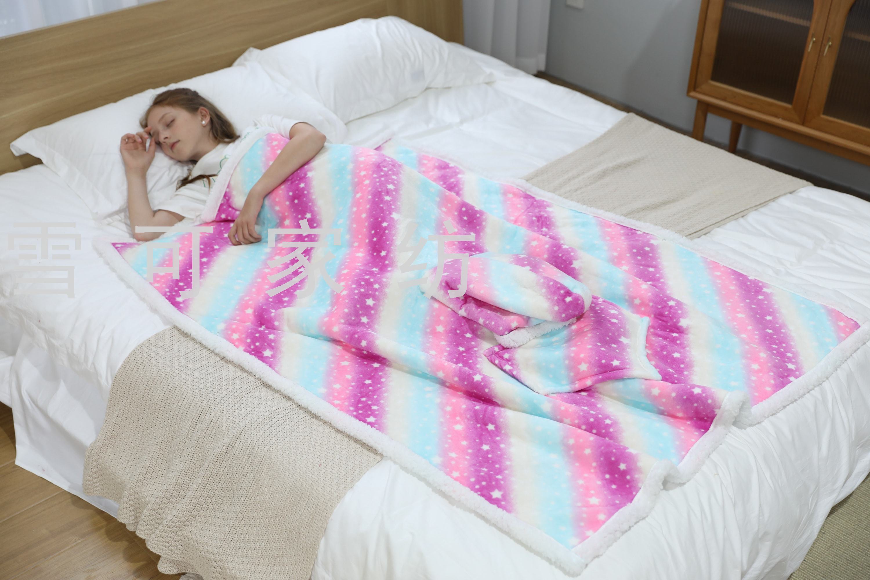 Cloak Blanket TV Blanket Sofa Nap Blanket Autumn and Winter Thickening Cover Blanket Outdoor Blanket Children Parent-Child Printing