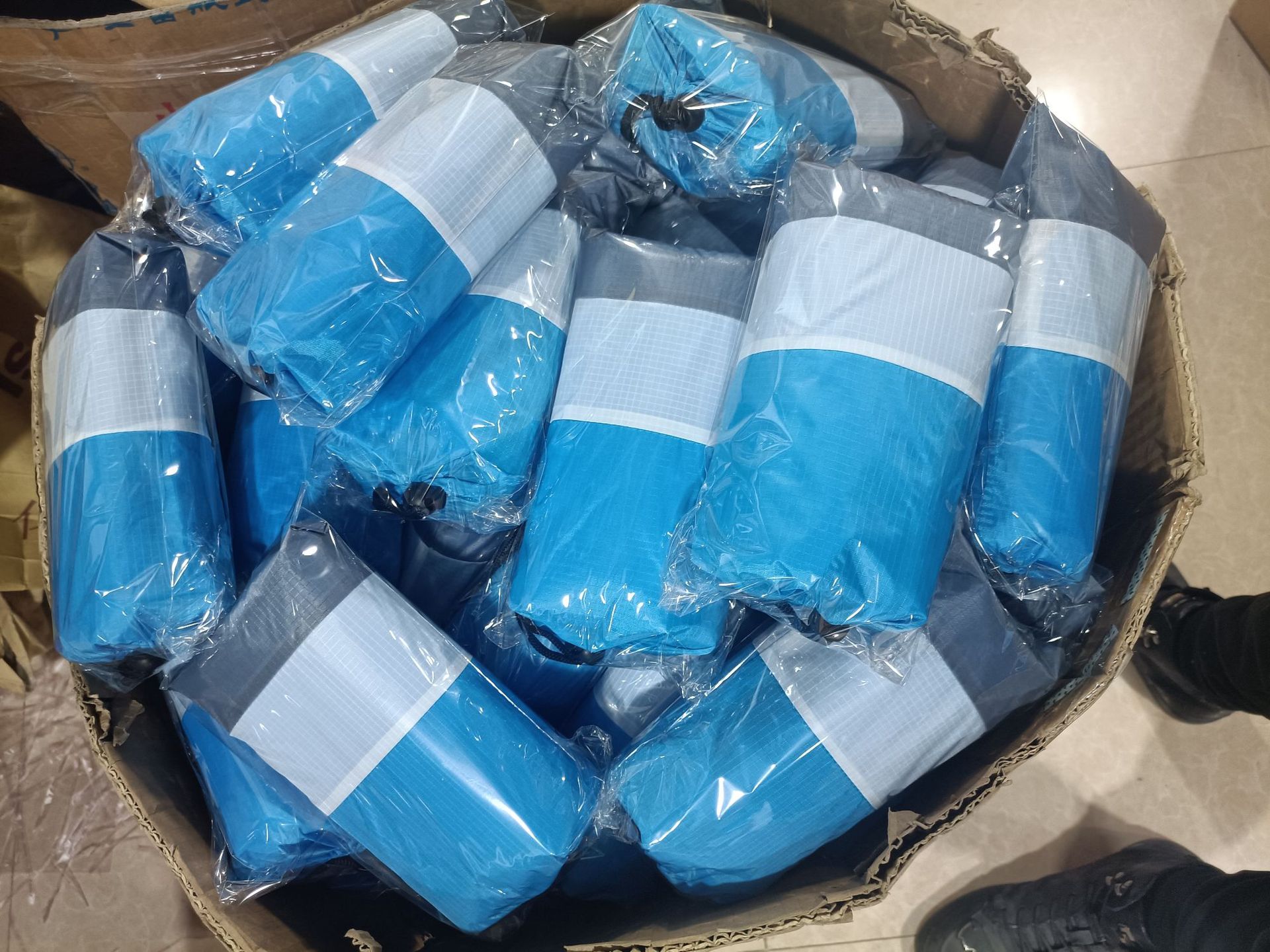 New Camping Outdoor Picnic Mat Waterproof and Foldable Pocket Beach Mat Beach Camping Picnic Blanket Factory Wholesale New Camping Outdoor Picnic Mat Waterproof and Foldable Pocket Beach Mat Beach Camping Picnic Blanket Factory Wholesale