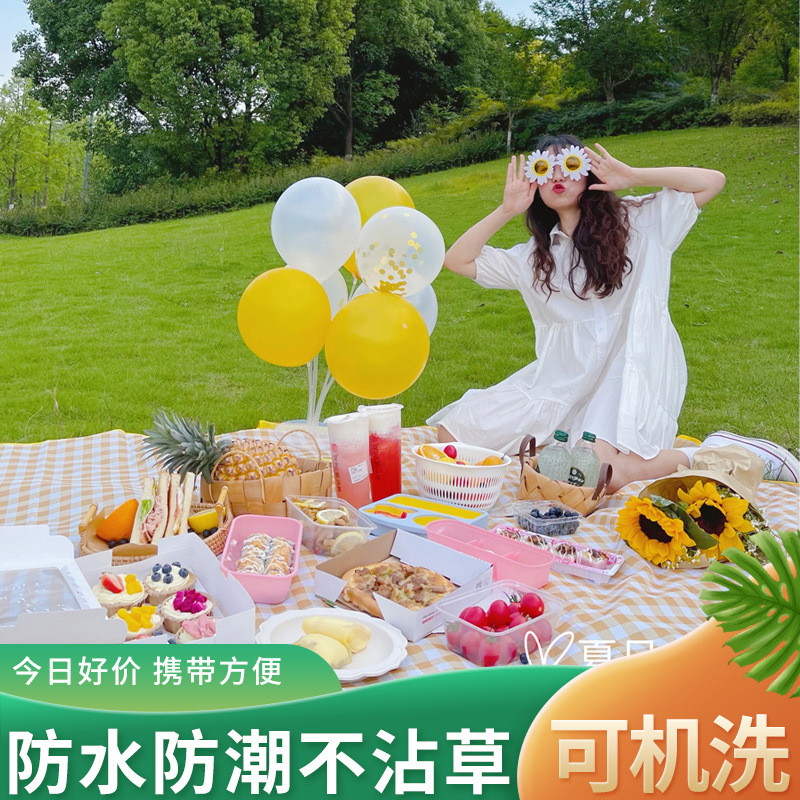 Instinct Picnic Mat Moisture Proof Pad Outdoor Supplies Tent Mat Grassland Mat Widened Outing Picnic Blanket Spring Outing Autumn Outing Mat