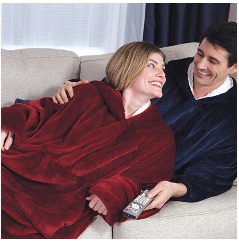 Huggle Hoodie TV Lazy Pullover TV Blanket Outdoor Cold-Proof Clothes Hooded Fleece Thermal Clothes Spot