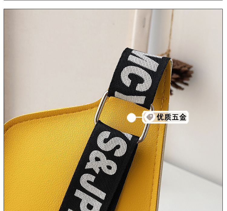 Cartoon Waist Bag Crossbody Small Bag for Women New Trendy Cute Fashion Chest Bag Wide Shoulder Strap All-Match Ins Shoulder Bag Cartoon Waist Bag Crossbody Small Bag for Women New Trendy Cute Fashion Chest Bag Wide Shoulder Strap All-Match Ins Shoulder Bag