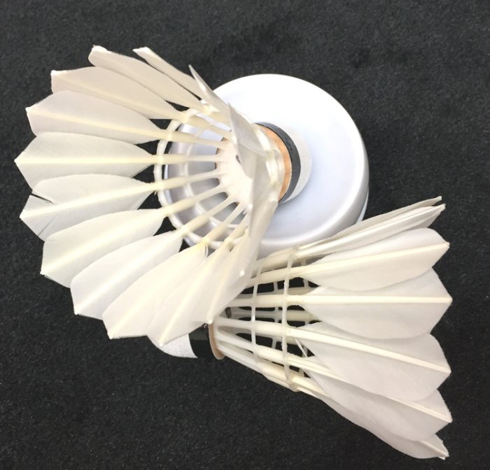 Three stage badminton hit the new nylon ball to fight the stability of the wholesale and retail sales of 3 Three stage badminton hit the new nylon ball to fight the stability of the wholesale and retail sales of 3