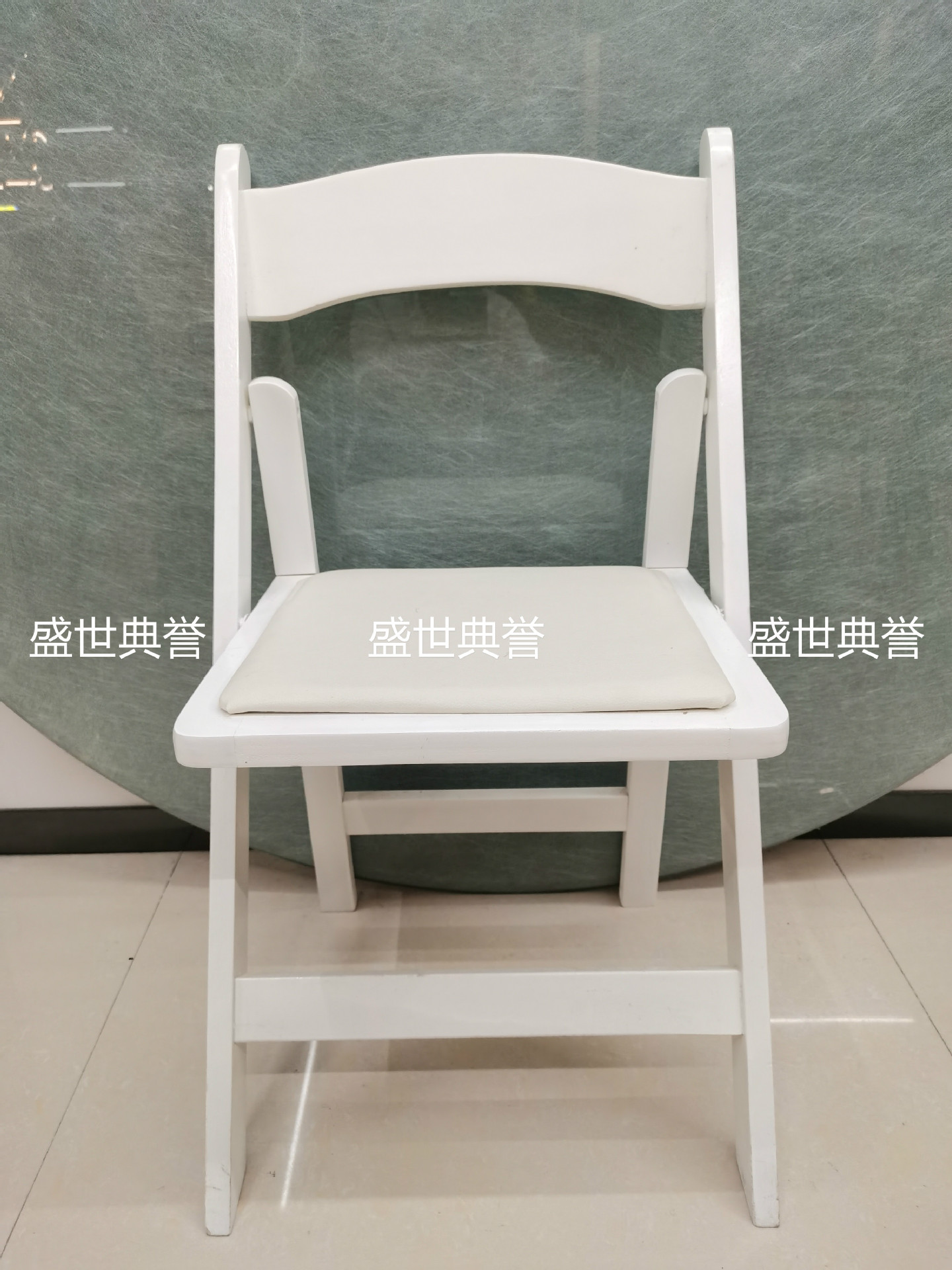 White folding chair American outdoor wedding banquet chair