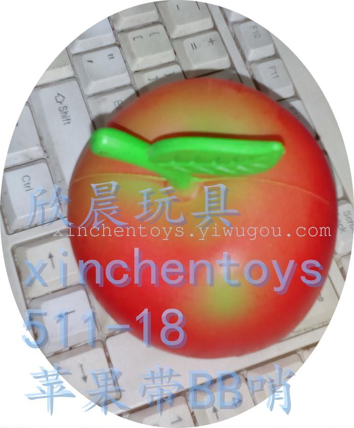 Apple holding the child will be sounded with BB whistle toy simulating fruit