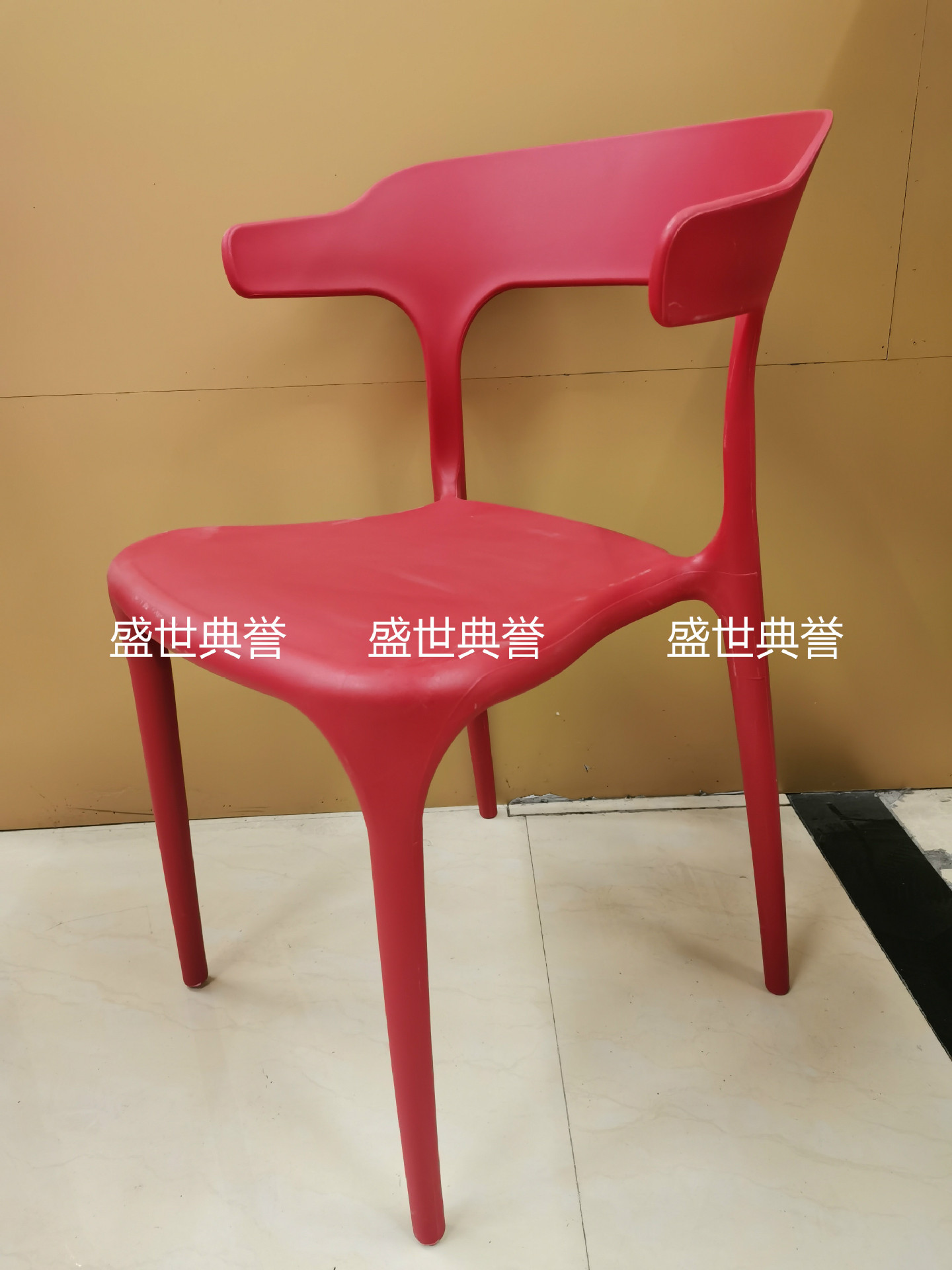 Yiwu Foreign Trade Outdoor Chair of Wedding Ceremony Wedding Plastic Folding Chair Theme Restaurant Dining Chair