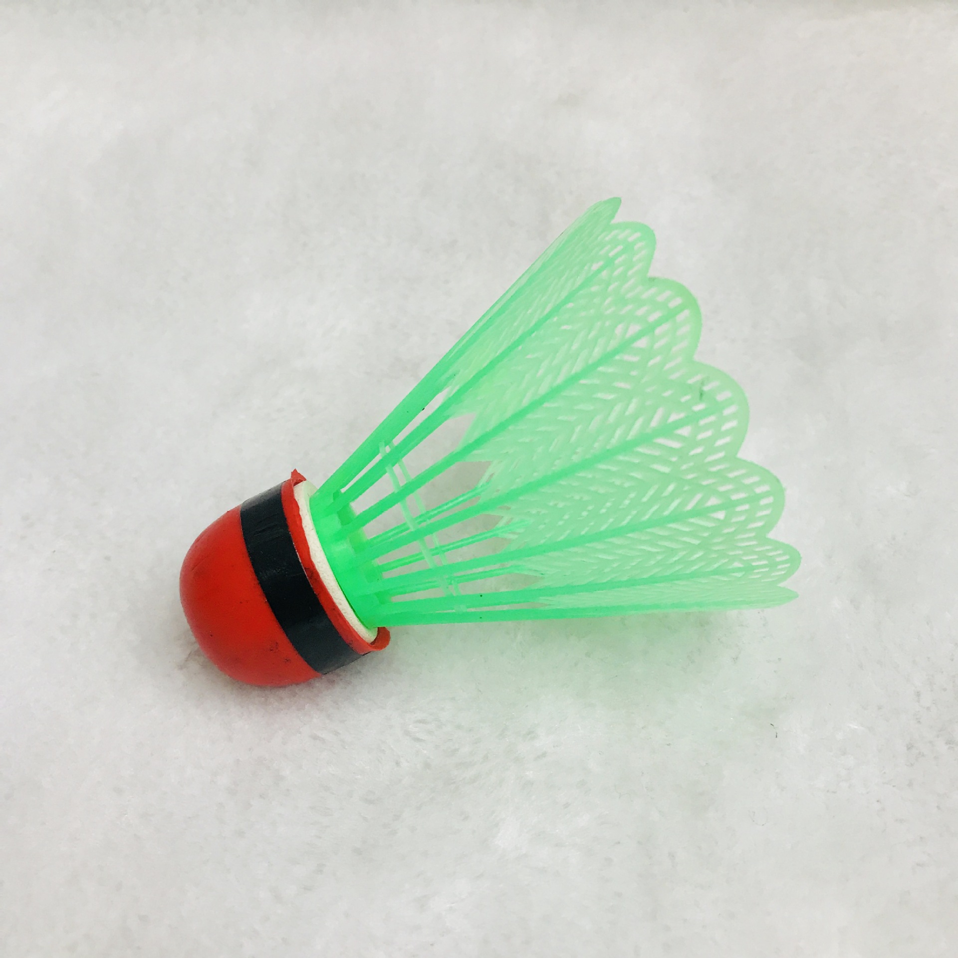 Factory direct selling color plastic badminton red leather top 12 children's entertainment training toys small wholesal