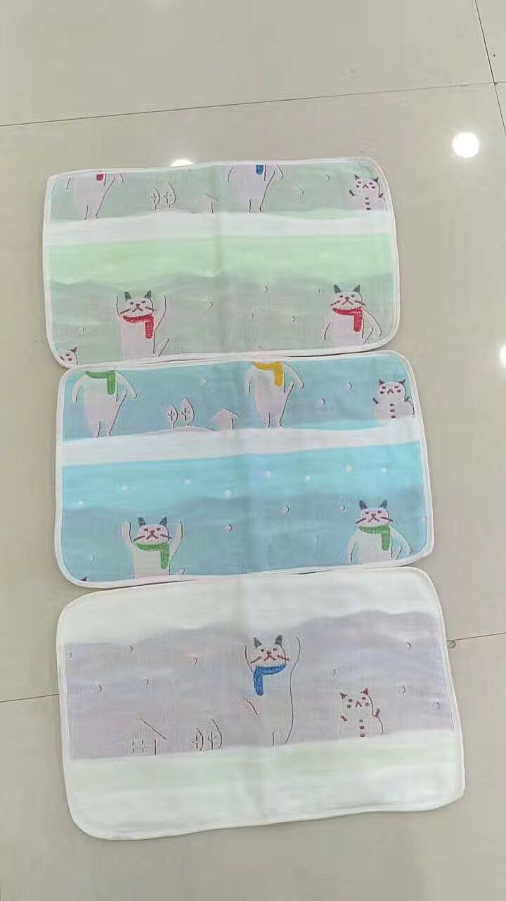 Six layers of gauze sleeping bag to climb on baby clothes and dance cat