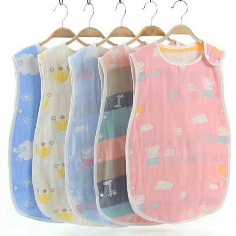 Six layers of gauze sleeping bag to climb on baby clothes and dance cat