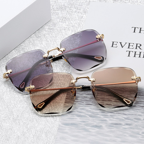New 2020 boxy gradient women&#039;s fashion retro retro uv-proof polygon web celebrity glasses