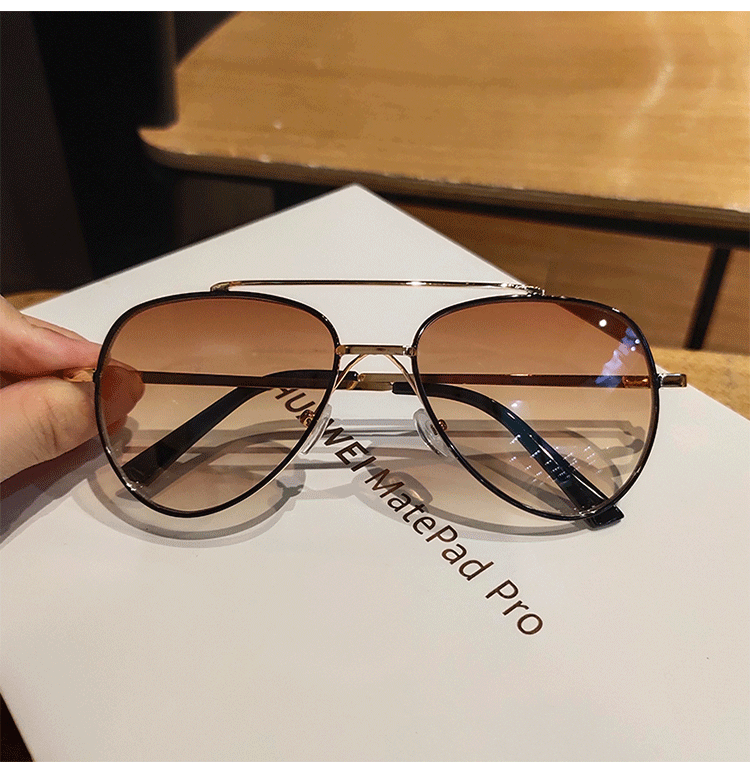 Kids Sunglasses Men's and Women's Fashion Aviators Sunglasses Children's UV-Proof Sunglasses Medium and Big Children's All-Match Sunglasses Glasses Kids Sunglasses Men's and Women's Fashion Aviators Sunglasses Children's UV-Proof Sunglasses Medium and Big Children's All-Match Sunglasses Glasses