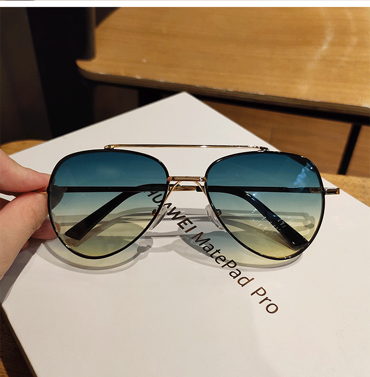 Kids Sunglasses Men's and Women's Fashion Aviators Sunglasses Children's UV-Proof Sunglasses Medium and Big Children's All-Match Sunglasses Glasses Kids Sunglasses Men's and Women's Fashion Aviators Sunglasses Children's UV-Proof Sunglasses Medium and Big Children's All-Match Sunglasses Glasses