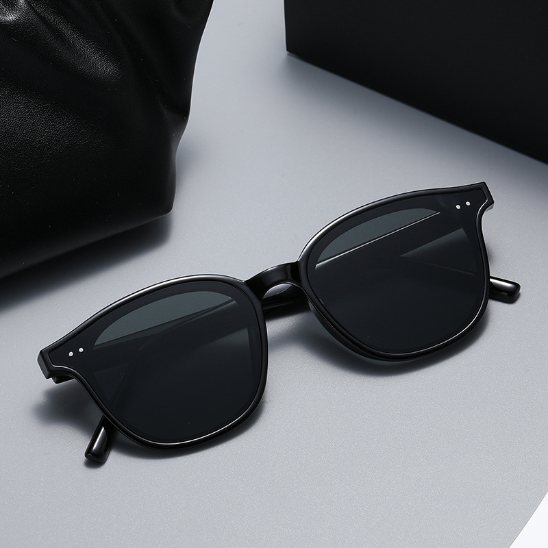 Tiktok Xiaohongshu Internet Celebrity Same Sunglasses Women&#039;s Small Frame Korean Style Fashionable UV-Proof Retro Yellow Sunglasses 305