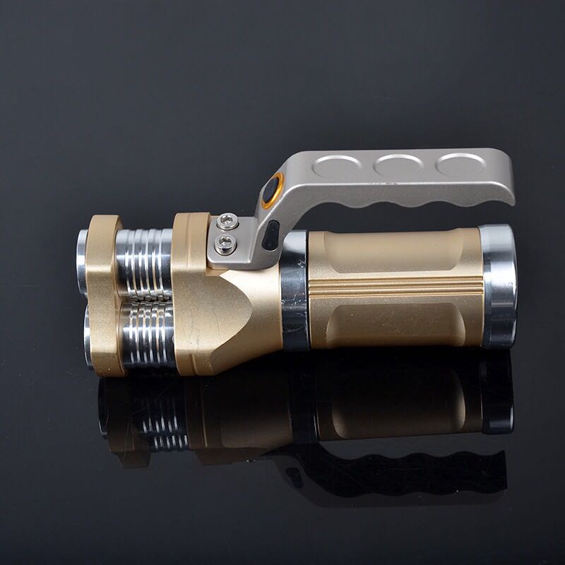 Outdoor portable searchlight 3 light source T6 strong light flashlight camping hunting flashlight Outdoor portable searchlight 3 light source T6 strong light flashlight camping hunting flashlight